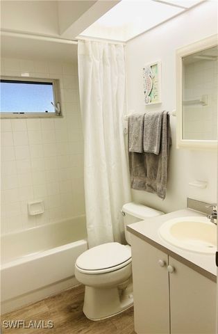 2207 SE 8th AVE, Cape Coral, FL 33990