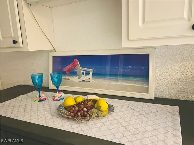 2207 SE 8th AVE, Cape Coral, FL 33990