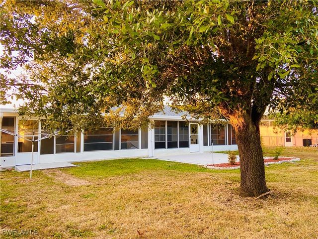 2207 SE 8th AVE, Cape Coral, FL 33990