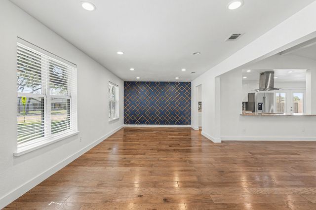 3127 Merrell Road, Dallas, TX 75229