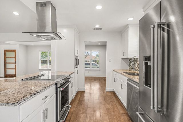 3127 Merrell Road, Dallas, TX 75229