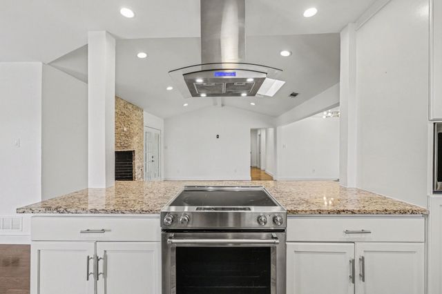 3127 Merrell Road, Dallas, TX 75229