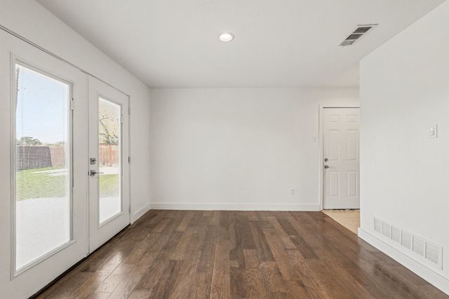 3127 Merrell Road, Dallas, TX 75229