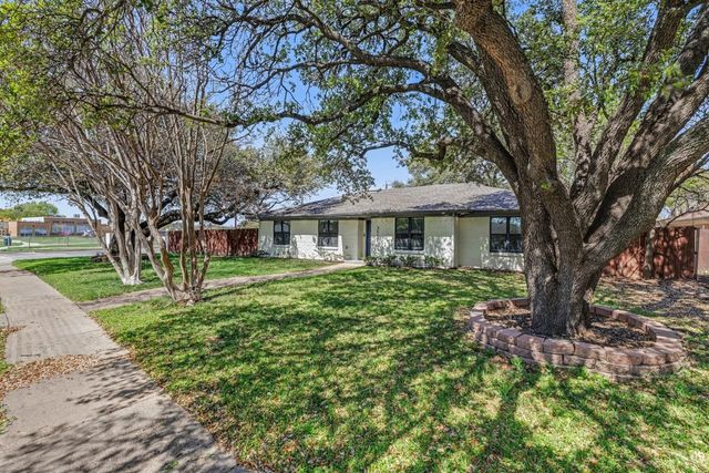 3127 Merrell Road, Dallas, TX 75229