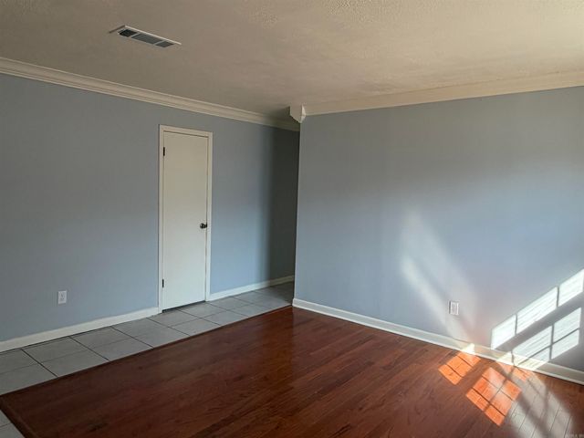 86 Lexington, White Hall, AR 71602