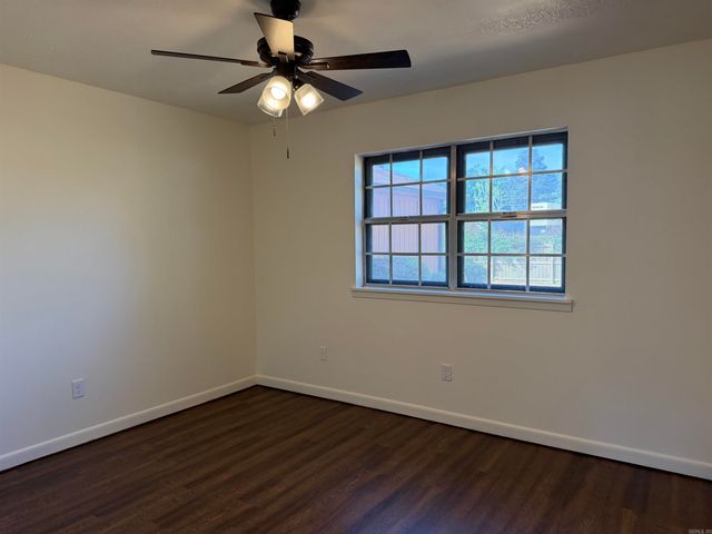 86 Lexington, White Hall, AR 71602