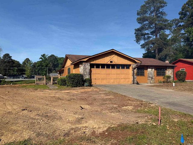 86 Lexington, White Hall, AR 71602