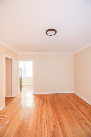 4019 W School Street 2E, Chicago, IL 60641