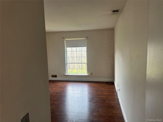 11 The Rise, Warwick, NY 10990