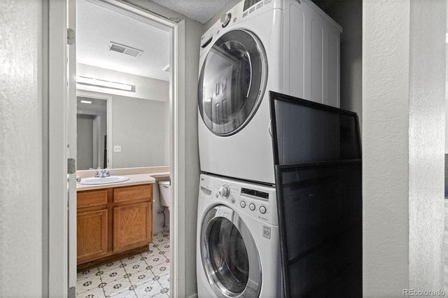 12350 W Nevada Place 103, Lakewood, CO 80228