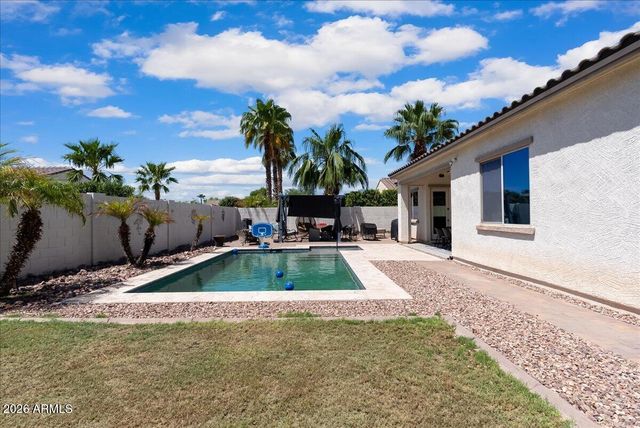 15737 W WILSHIRE Drive, Goodyear, AZ 85395