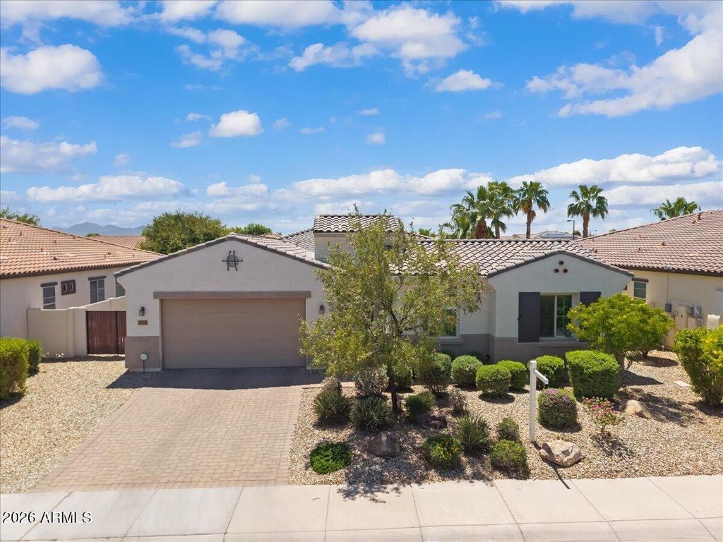 15737 W WILSHIRE Drive, Goodyear, AZ 85395 — photo 3