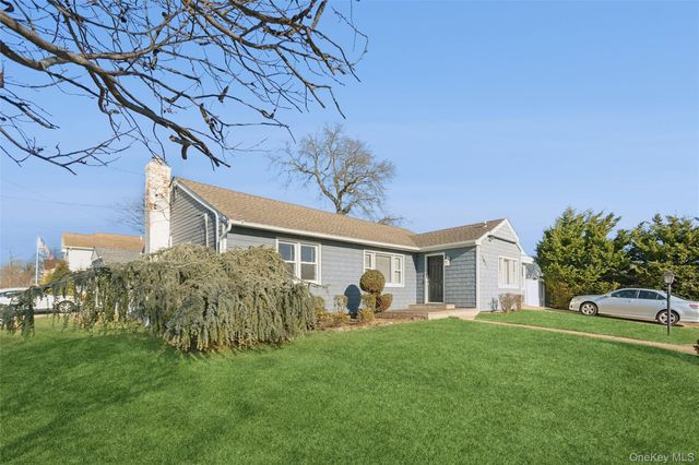 1871 Relyea Drive, Merrick, NY 11566