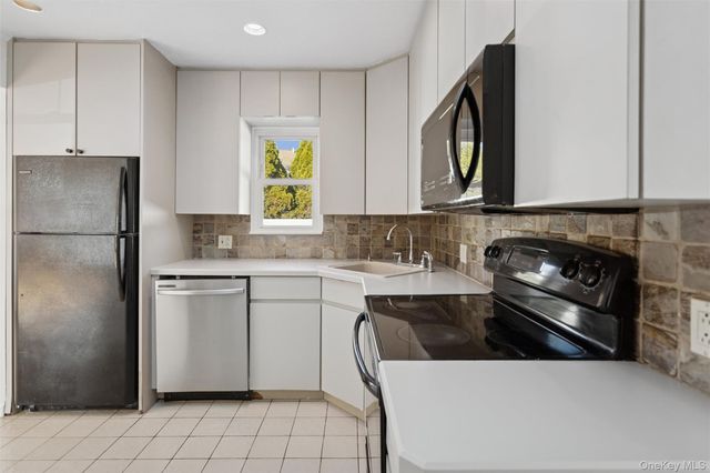 1871 Relyea Drive, Merrick, NY 11566