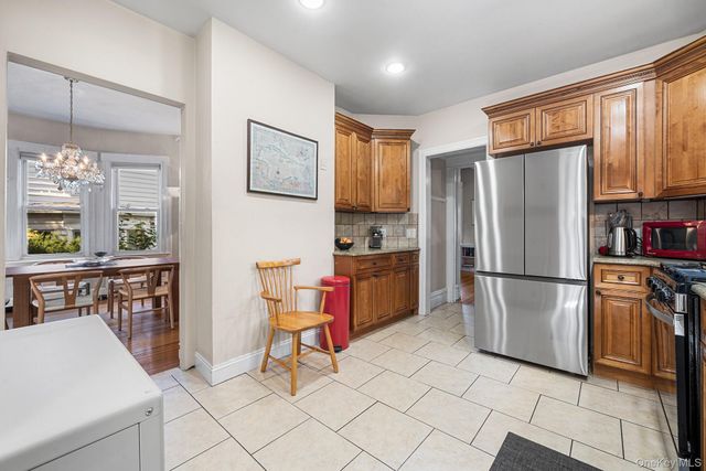 72 Dalton Road, Yonkers, NY 10701