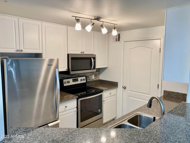 1701 E COLTER Street 415, Phoenix, AZ 85016