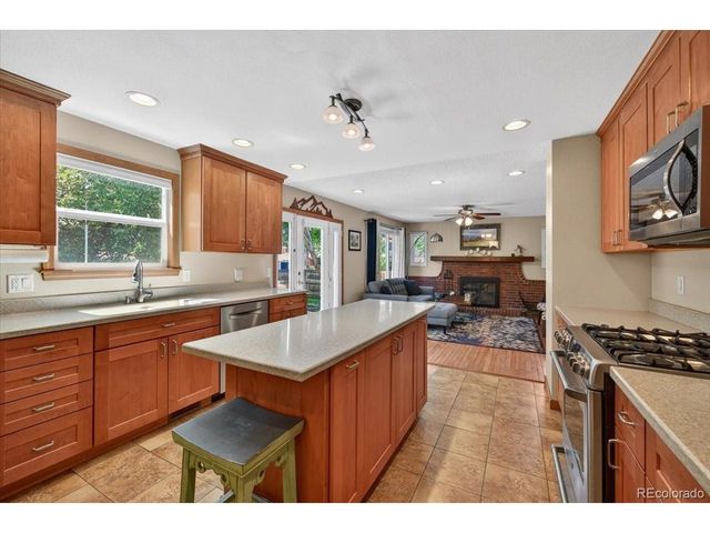 8406 Marshall Ct, Arvada, CO 80003