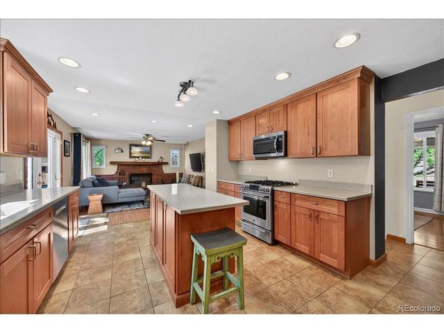 8406 Marshall Ct, Arvada, CO 80003