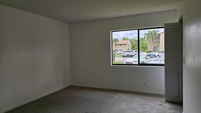 520 Shady Pine Way D1, Greenacres, FL 33415