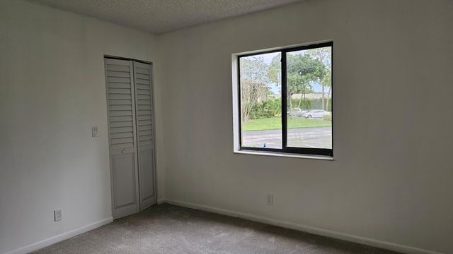 520 Shady Pine Way D1, Greenacres, FL 33415