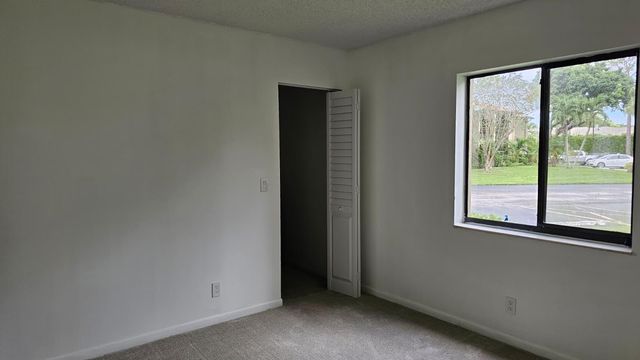 520 Shady Pine Way D1, Greenacres, FL 33415