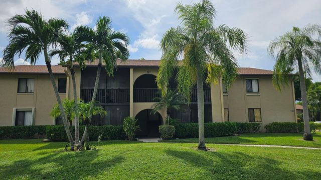 520 Shady Pine Way D1, Greenacres, FL 33415
