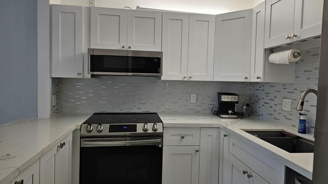 520 Shady Pine Way D1, Greenacres, FL 33415