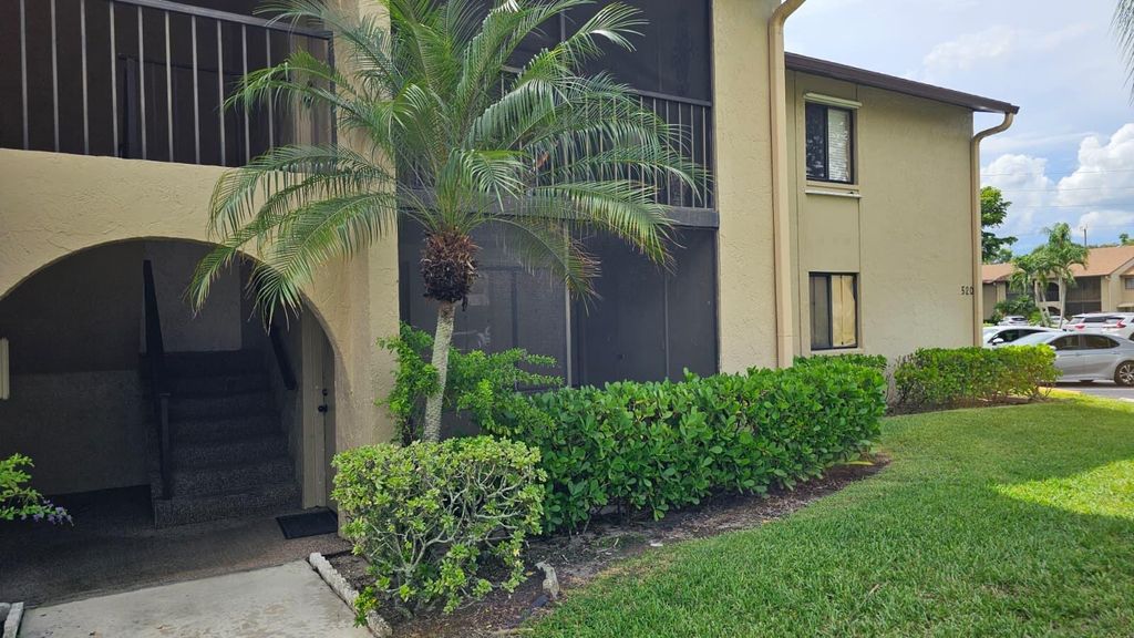 520 Shady Pine Way D1, Greenacres, FL 33415