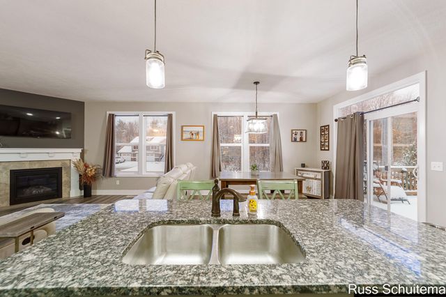 931 Ashlee Court, Norton Shores, MI 49441