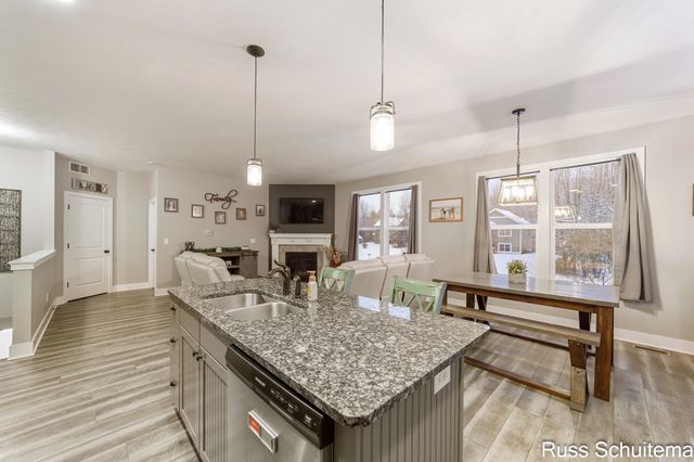 931 Ashlee Court, Norton Shores, MI 49441