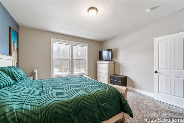 931 Ashlee Court, Norton Shores, MI 49441