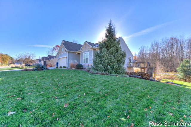 931 Ashlee Court, Norton Shores, MI 49441