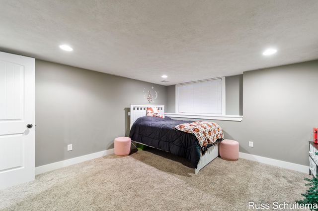 931 Ashlee Court, Norton Shores, MI 49441