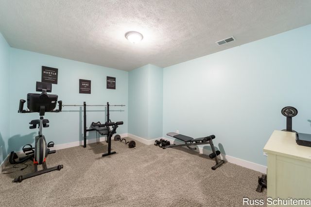 931 Ashlee Court, Norton Shores, MI 49441