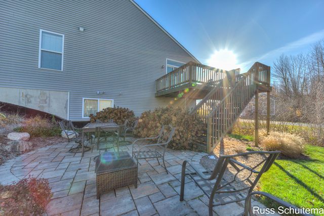 931 Ashlee Court, Norton Shores, MI 49441