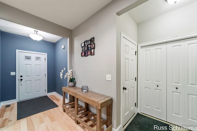 931 Ashlee Court, Norton Shores, MI 49441