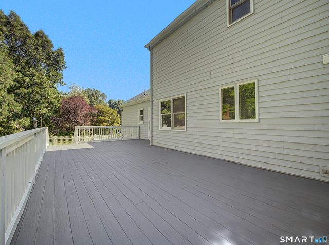 33 West Gerald Drive, Manchester, CT 06040