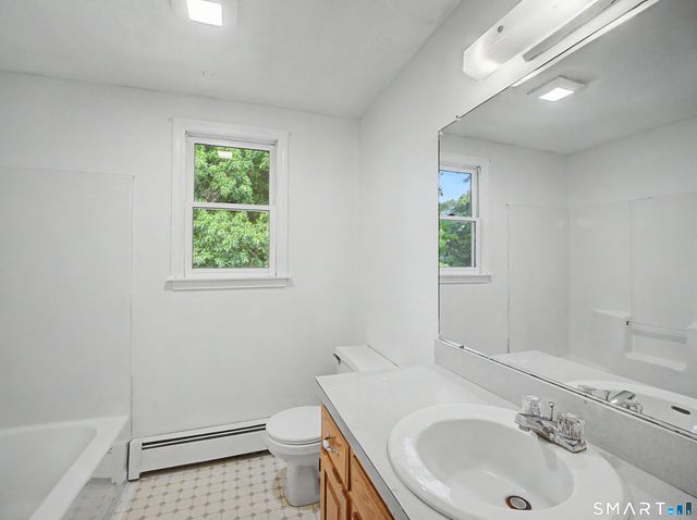33 West Gerald Drive, Manchester, CT 06040