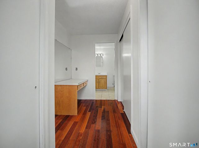 33 West Gerald Drive, Manchester, CT 06040
