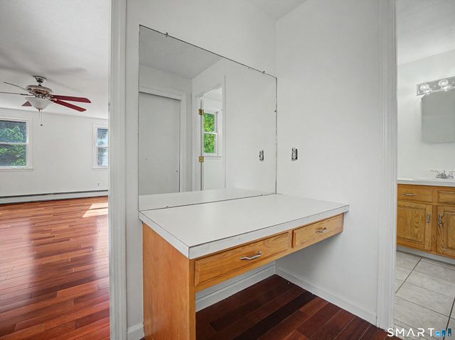 33 West Gerald Drive, Manchester, CT 06040