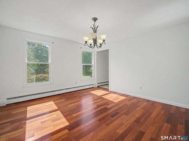 33 West Gerald Drive, Manchester, CT 06040