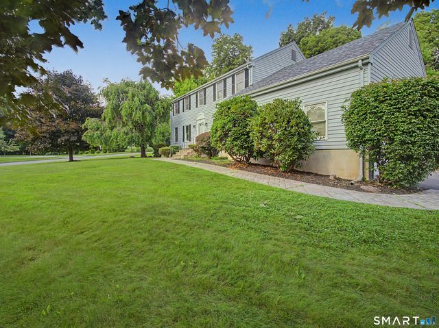 33 West Gerald Drive, Manchester, CT 06040