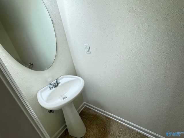 204 Dormont Drive NE, Huntsville, AL 35810
