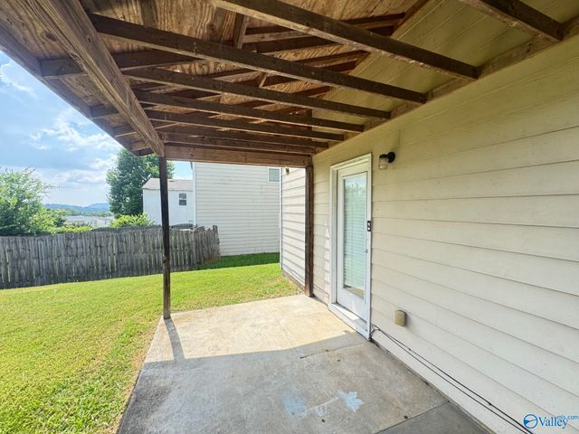 204 Dormont Drive NE, Huntsville, AL 35810