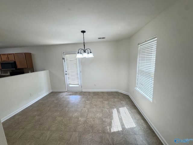 204 Dormont Drive NE, Huntsville, AL 35810