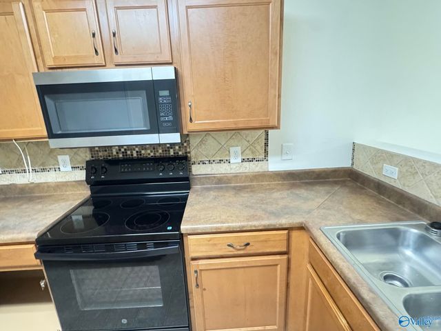 204 Dormont Drive NE, Huntsville, AL 35810