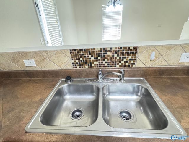 204 Dormont Drive NE, Huntsville, AL 35810
