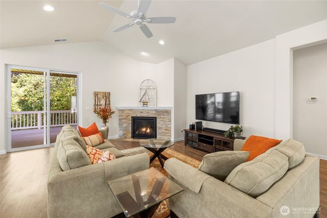 1933 Fraser Avenue, Mount Vernon, WA 98274