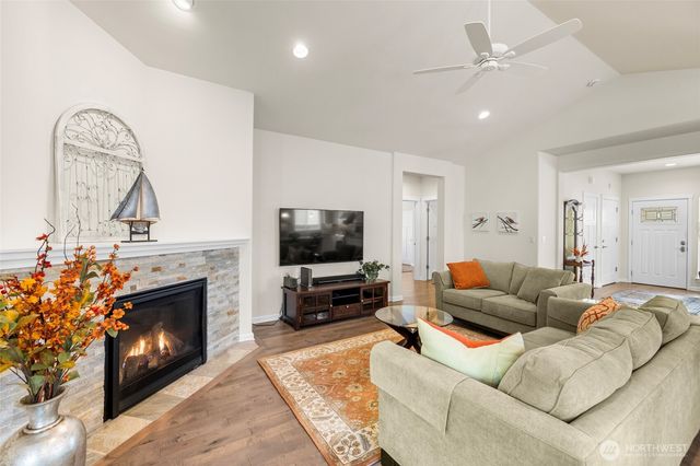 1933 Fraser Avenue, Mount Vernon, WA 98274