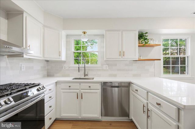 109 MIMOSA DR, Sewell, NJ 08080